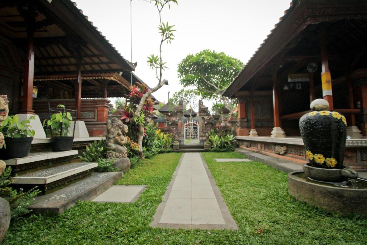 Awan Bali House Hotel Ubud Esterno foto